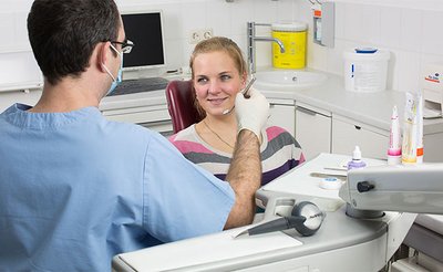 Parodontologie - Behandlungen am Zahnfleisch